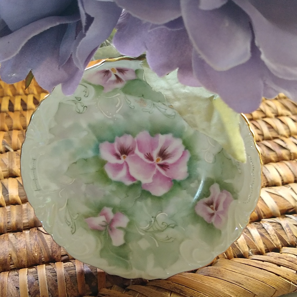 Vintage jewelry trinket plate hand painted flowers signed